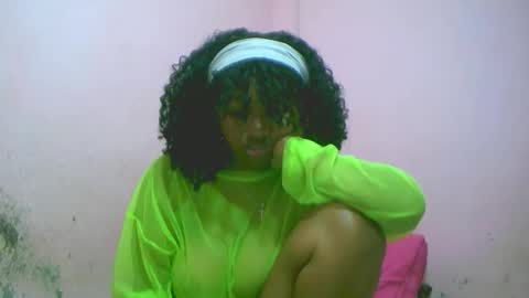 linah1123 online show from 10-27-25, 01:53