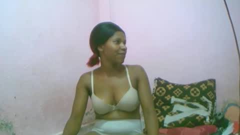 linah1123 online show from 12-03-25, 11:41