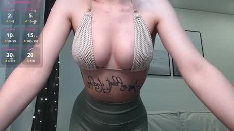 Snapshot of linaland2023 chatting on 12-29-24, 02:00 Lina online show from 12-29-24, 02:00