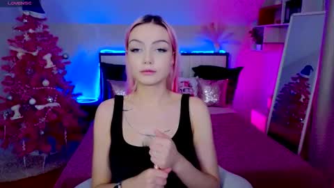 I am Lina online show from 12-20-25, 01:40