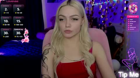 I am Lina online show from 04-15-26, 10:11