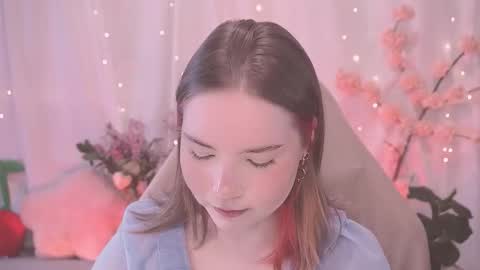 Lina online show from 09-18-25, 05:20