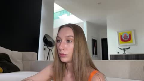 Lina online show from 02-14-26, 05:37