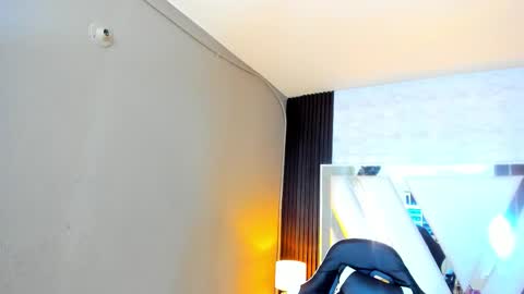  Linda  online show from 10-21-25, 06:19