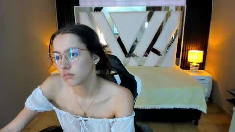  Linda  online show from 01-10-26, 06:31