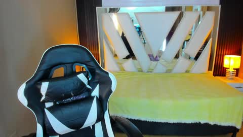  Linda  online show from 03-30-26, 06:53