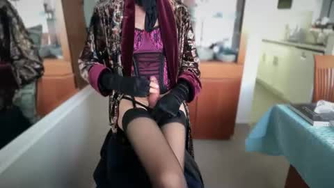 linda6945 online show from 11-11-25, 09:59