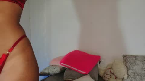 Snapshot of linda_581 chatting on 07-26-26, 03:58 linda online show from 07-26-26, 03:58