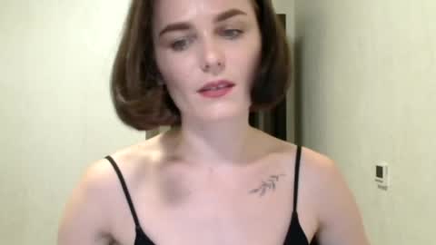 Snapshot of linda_aa chatting on 07-13-26, 07:27 Linda online show from 07-13-26, 07:27