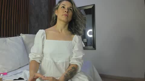Snapshot of linda_cabal chatting on 07-16-26, 08:26 linda cabal online show from 07-16-26, 08:26