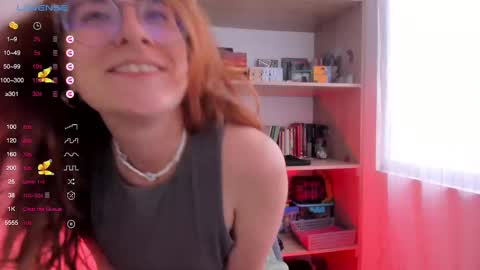 Giggles  online show from 02-25-25, 07:03