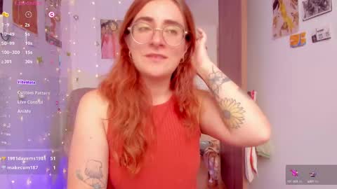 Giggles  online show from 10-09-25, 02:37