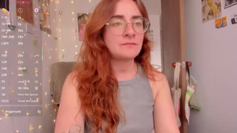 Giggles  online show from 10-13-25, 04:07