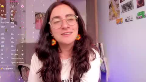 Giggles  online show from 10-17-25, 03:36