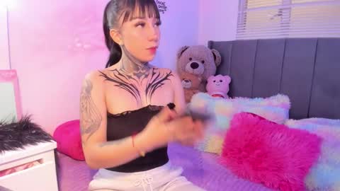 Lindaa maria  online show from 02-12-26, 09:54