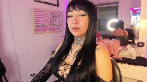 Lindaa maria  online show from 04-07-26, 02:56