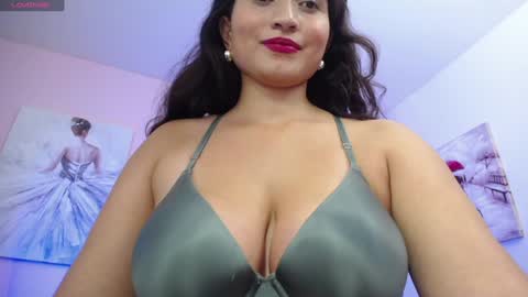 Snapshot of linda_morgan1 chatting on 01-03-25, 03:12 Maria Paula online show from 01-03-25, 03:12