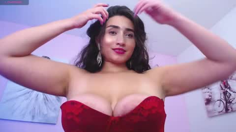 Snapshot of linda_morgan1 chatting on 02-13-25, 03:03 Maria Paula online show from 02-13-25, 03:03