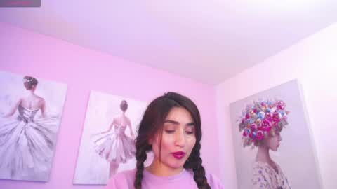 Snapshot of linda_morgan1 chatting on 03-09-25, 01:15 Maria Paula online show from 03-09-25, 01:15