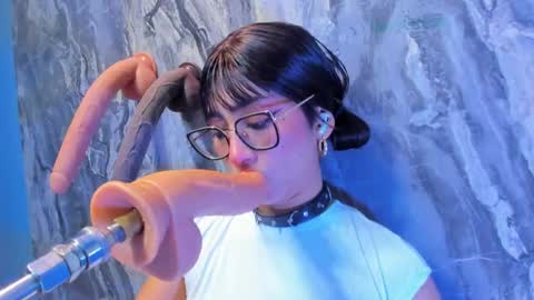 Snapshot of linda_sofi__ chatting on 06-07-26, 09:18 linda_sofi__ online show from 06-07-26, 09:18