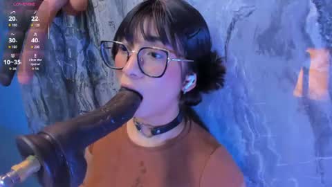 Snapshot of linda_sofi__ chatting on 07-10-26, 08:55 linda_sofi__ online show from 07-10-26, 08:55