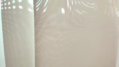 Snapshot of linda_xx90 chatting on 02-21-25, 09:22 LAURA RAMIREZ online show from 02-21-25, 09:22