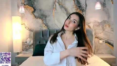 Snapshot of lindablyee chatting on 11-04-25, 01:59 lili online show from 11-04-25, 01:59