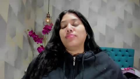    online show from 10-10-25, 02:38