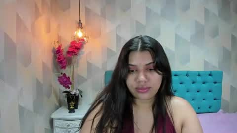 Snapshot of lindabreexlove chatting on 06-25-26, 05:12 online show from 06-25-26, 05:12