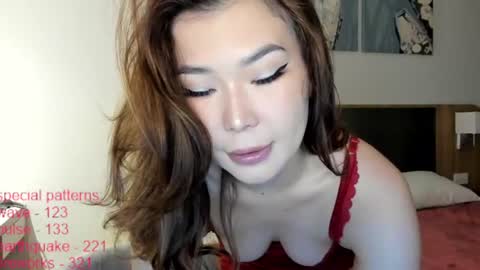 Snapshot of lindamei chatting on 07-06-26, 02:25 lindamei online show from 07-06-26, 02:25