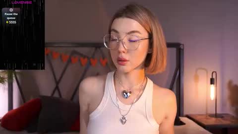 your Linda is back online show from 03-06-25, 08:19