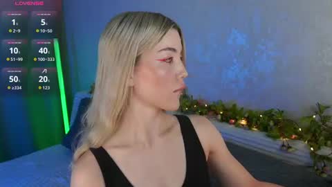 Snapshot of lindathackerr chatting on 08-02-26, 04:22 Linda online show from 08-02-26, 04:22