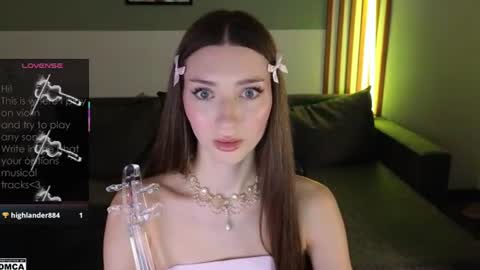 Snapshot of lindsey_mey chatting on 06-26-26, 09:52 Lindsey online show from 06-26-26, 09:52