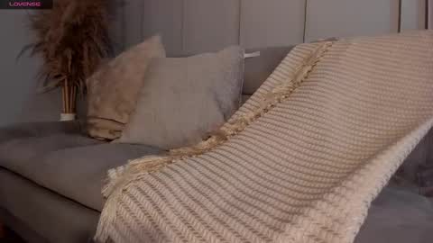 call me annie online show from 12-21-24, 01:47