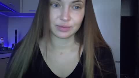 Snapshot of lindsisecret chatting on 03-15-26, 09:15 Anna online show from 03-15-26, 09:15