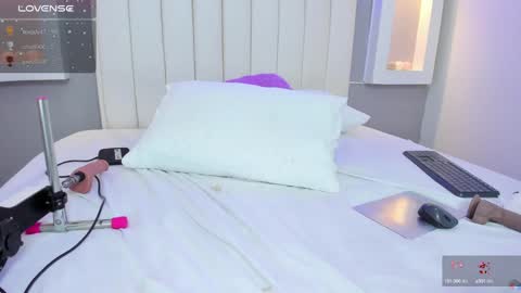 LINDA online show from 01-17-25, 03:22