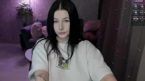 Snapshot of line_green chatting on 02-04-26, 02:39 Lina online show from 02-04-26, 02:39