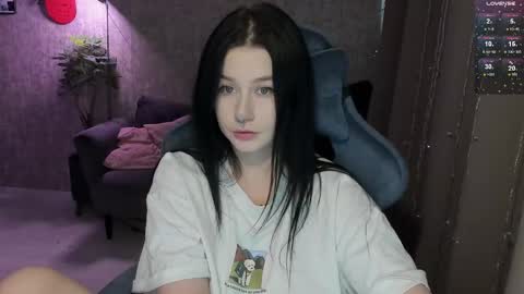 Snapshot of line_green chatting on 02-18-26, 08:54 Lina online show from 02-18-26, 08:54