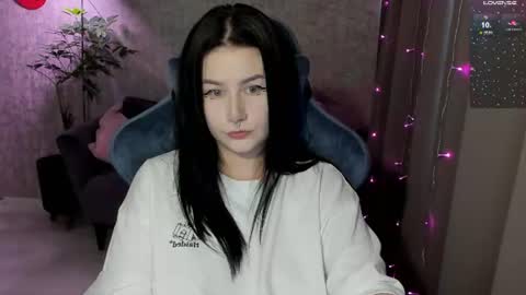Snapshot of line_green chatting on 08-01-26, 03:39 Lina online show from 08-01-26, 03:39