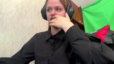 Eva online show from 02-10-26, 09:35