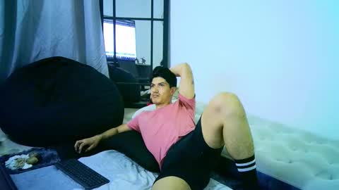 linksys25 online show from 03-02-26, 06:48