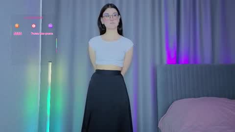 Linna online show from 10-09-25, 05:16