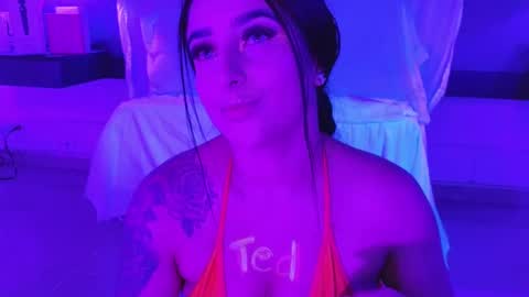 Snapshot of linoshka_1 chatting on 09-13-25, 09:03 Luciana online show from 09-13-25, 09:03