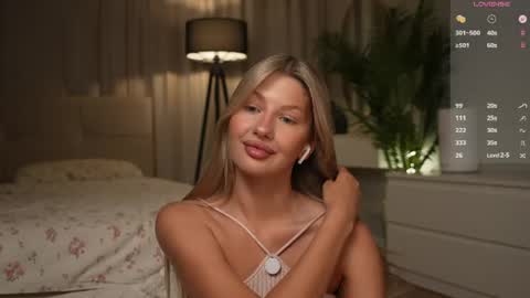 Snapshot of lintona chatting on 07-24-26, 03:15 lintona online show from 07-24-26, 03:15