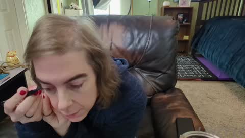 Linzy19 online show from 12-11-24, 07:46