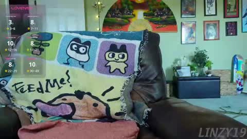 Linzy19 online show from 09-17-25, 05:25