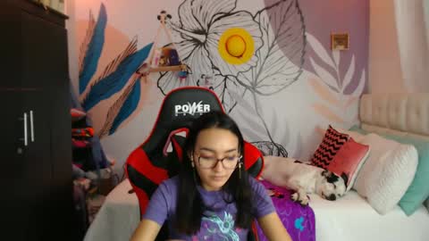 LinzyBaner online show from 02-08-25, 01:54