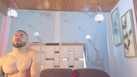 Lion and Aria online show from 04-05-26, 05:10