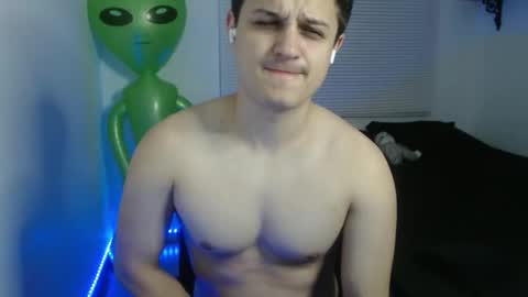 Snapshot of lioncluess chatting on 05-08-26, 04:07 Lion Cluess online show from 05-08-26, 04:07