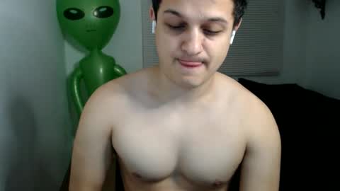 Snapshot of lioncluess chatting on 05-21-26, 12:50 Lion Cluess online show from 05-21-26, 12:50